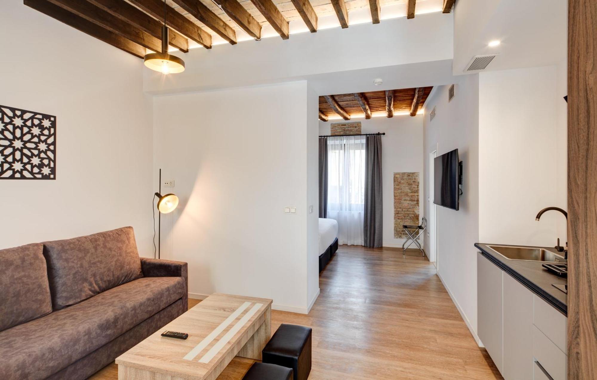 Sercotel Granada Suites Экстерьер фото