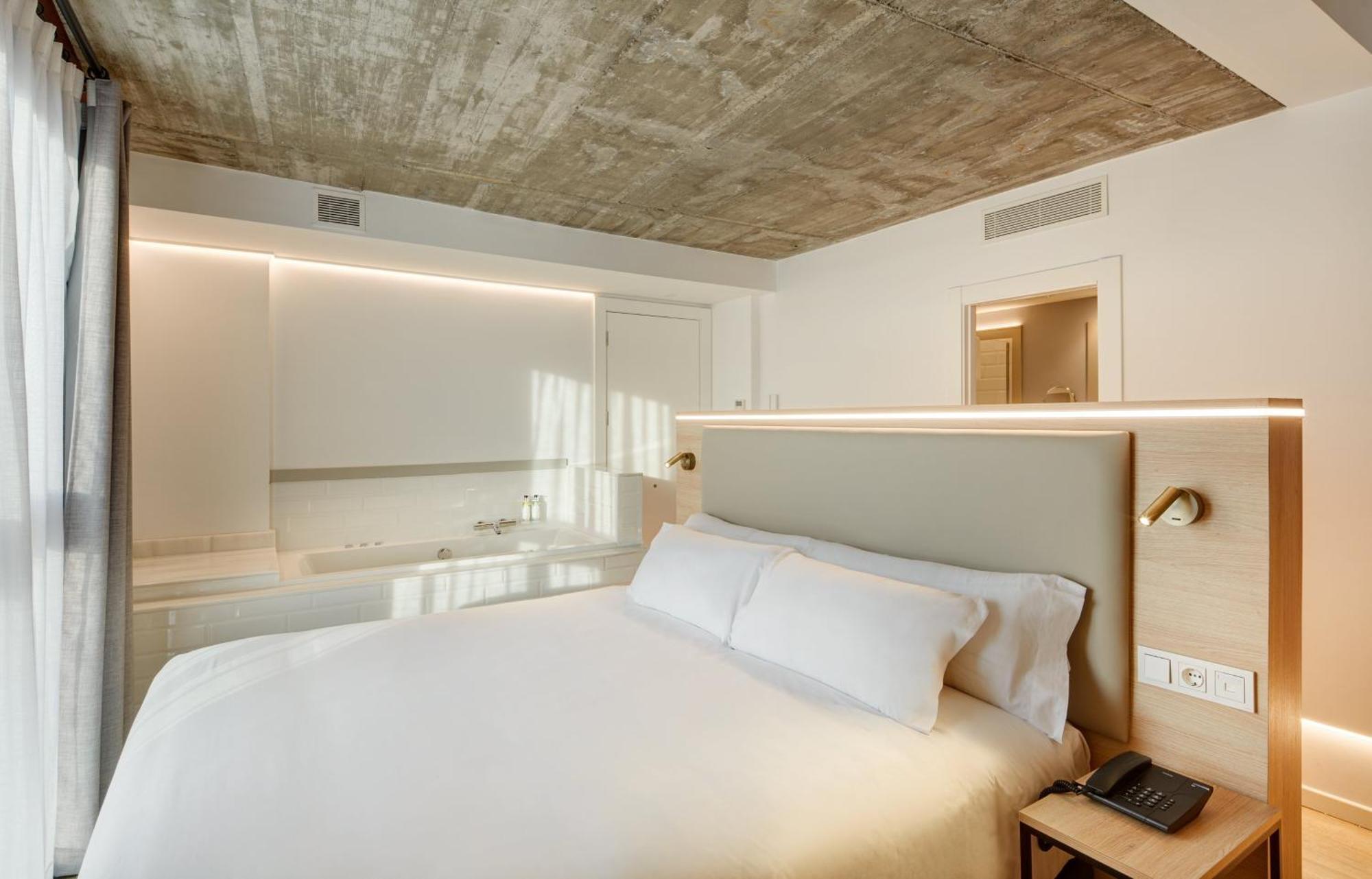 Sercotel Granada Suites Экстерьер фото