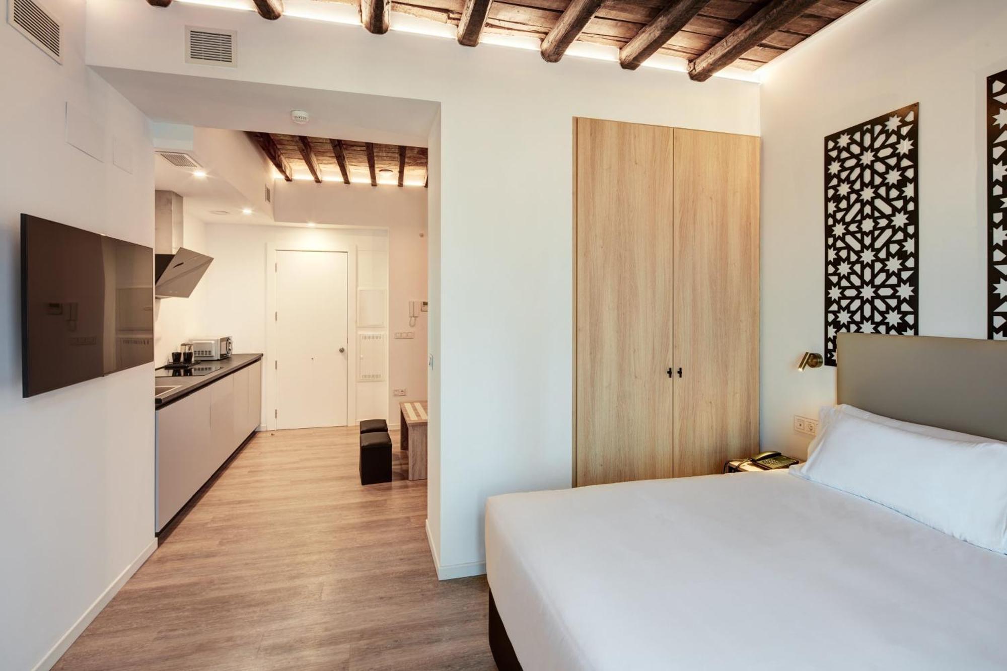 Sercotel Granada Suites Экстерьер фото
